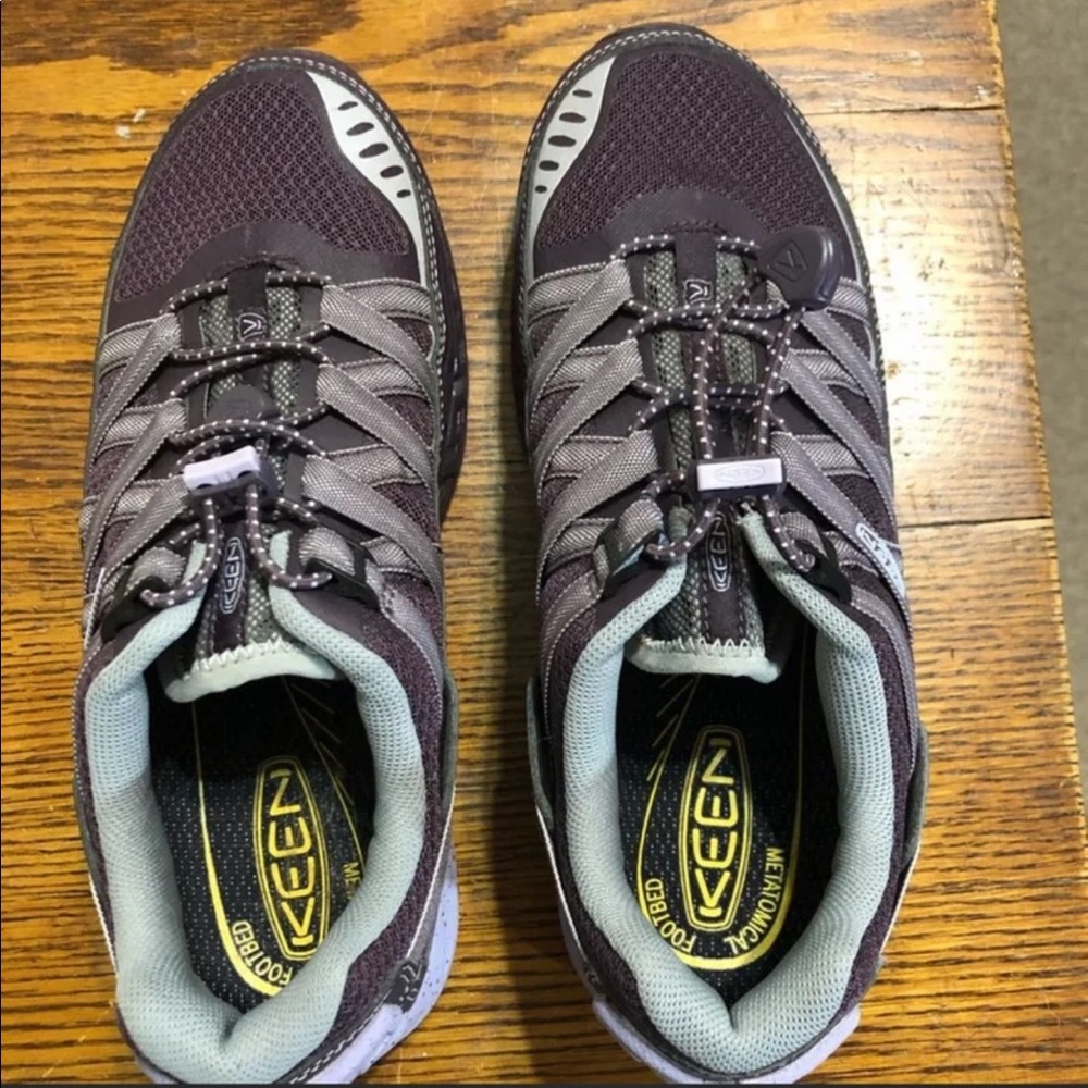 Keen trail shoes